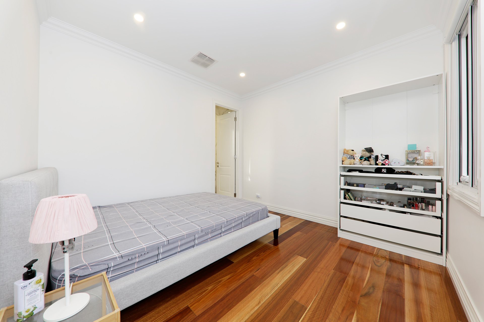 4/27 Percy Street, Mitcham image 3