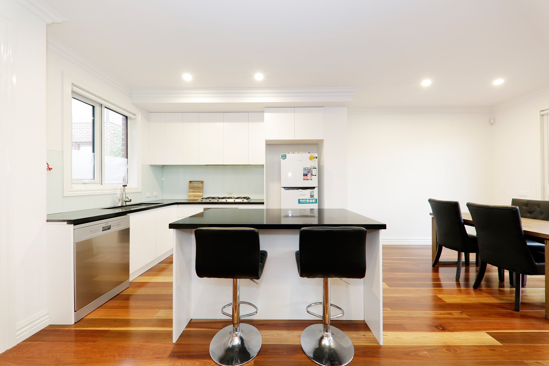 4/27 Percy Street, Mitcham image 6