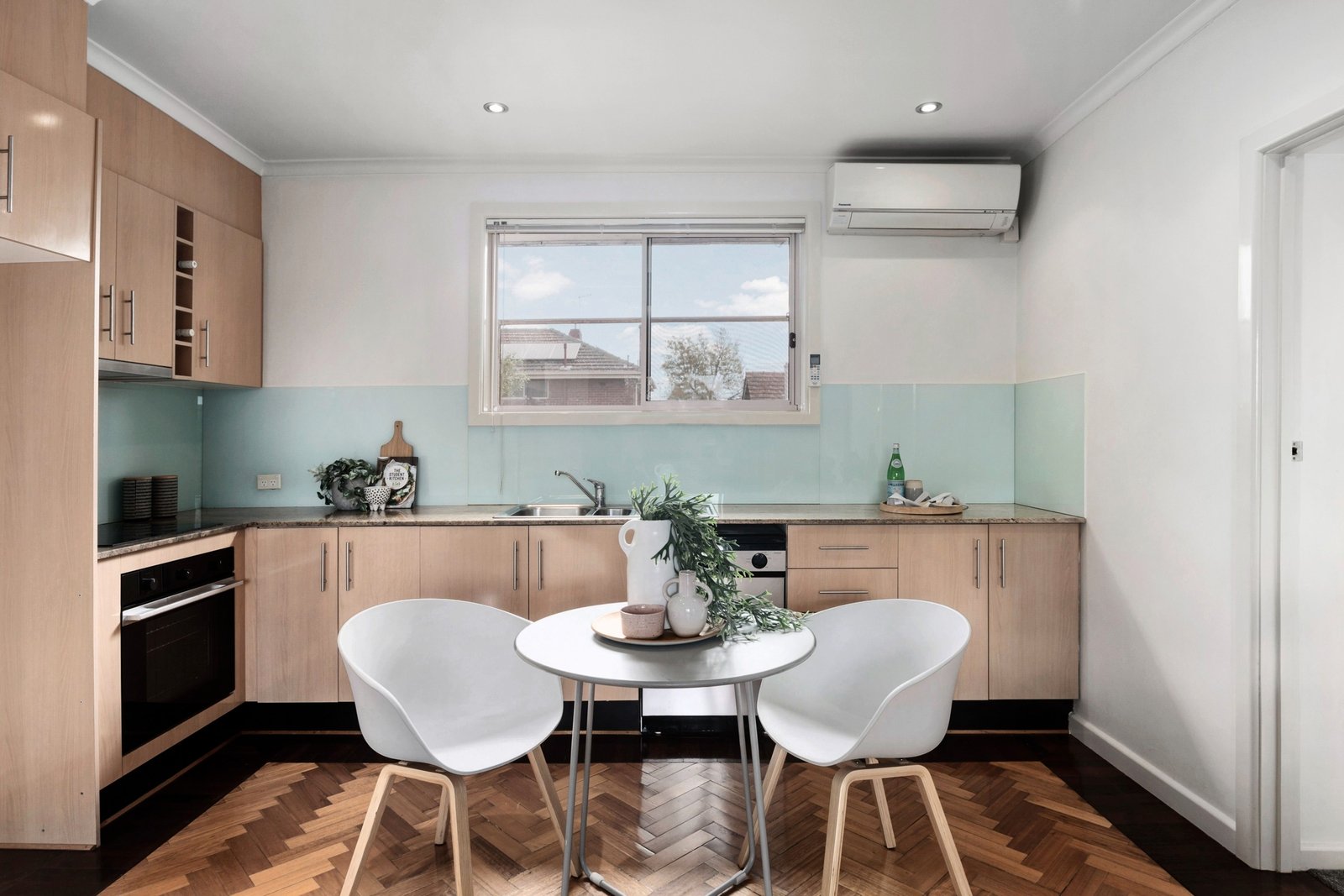 Property Gallery Thumbnail 3