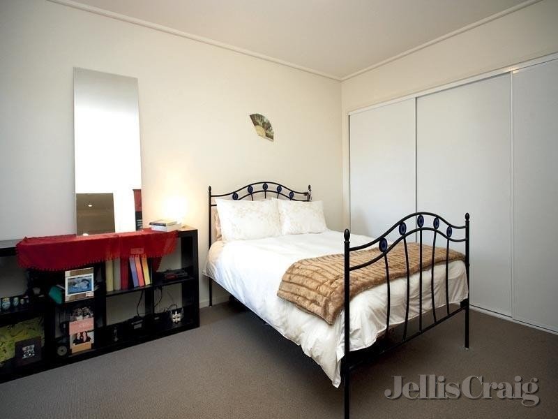 4/272 Albert Street, Brunswick image 4
