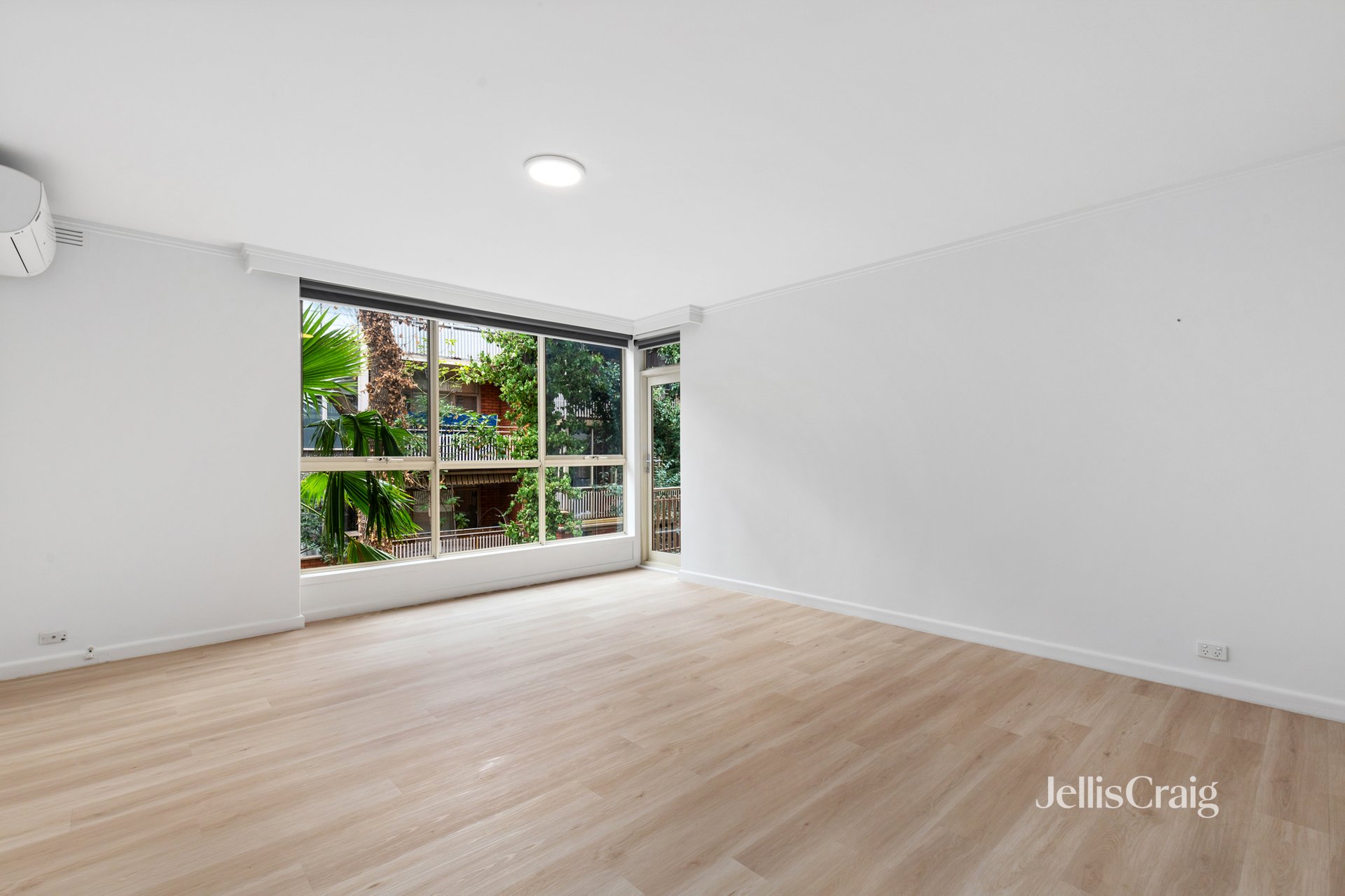 4/272 Williams Rd, Toorak image 1