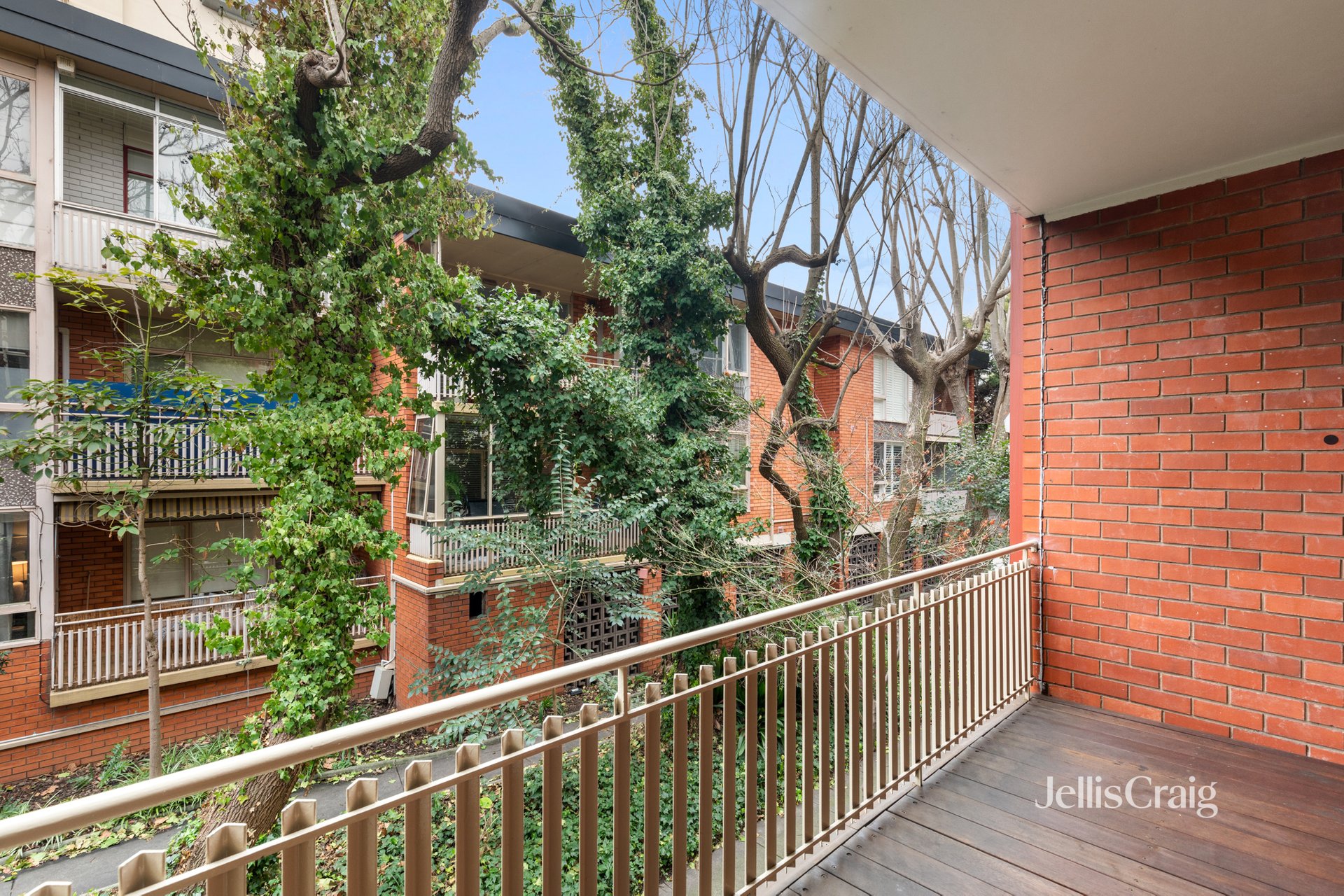 4/272 Williams Rd, Toorak image 3