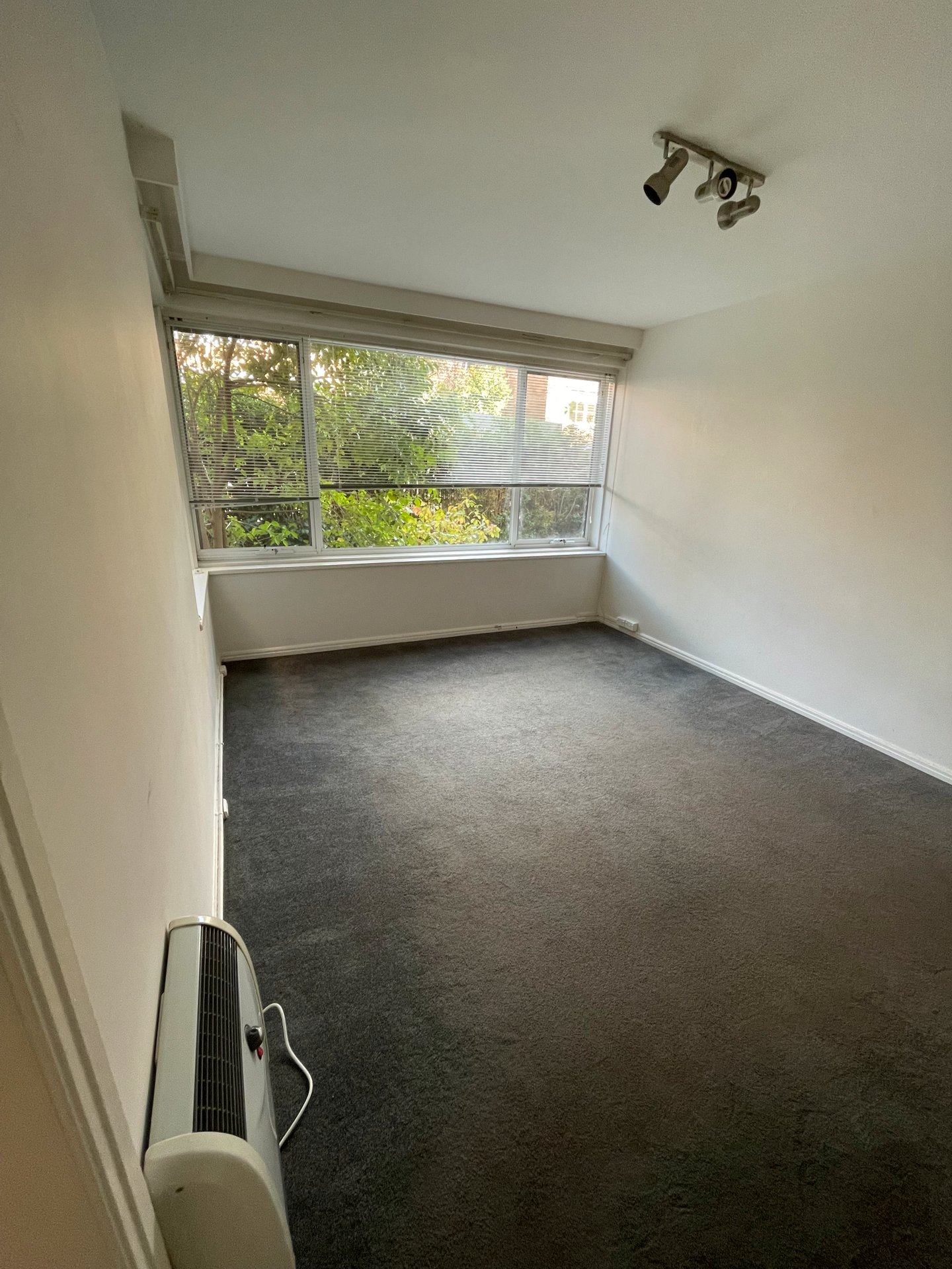 Property Gallery Thumbnail 5