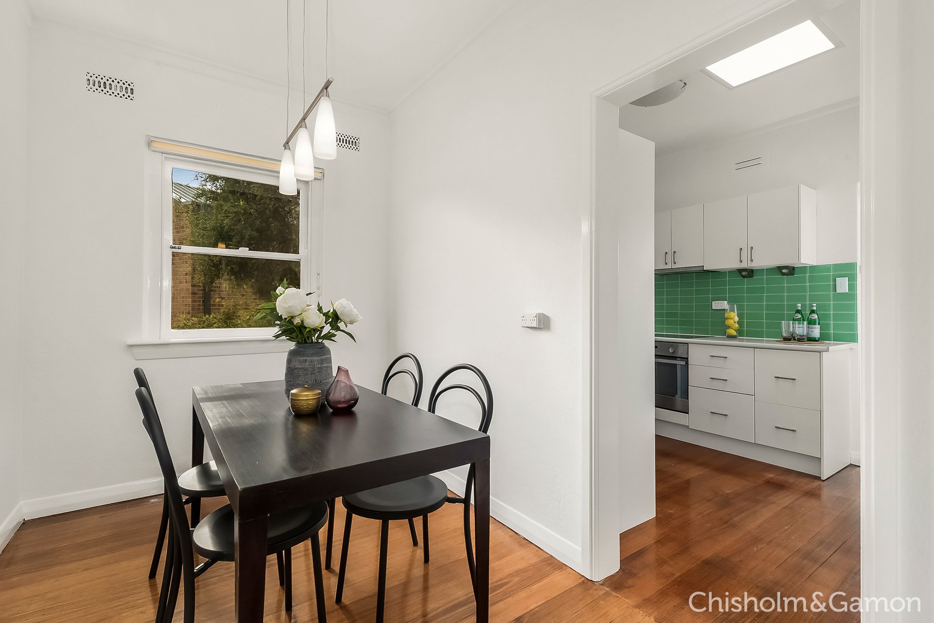 4/27a Foam Street, Elwood image 4
