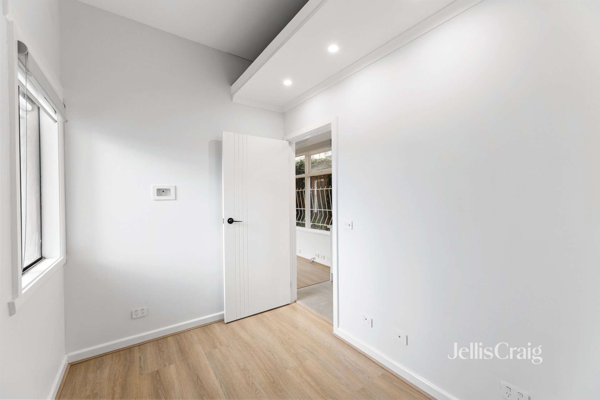 4/28 Mathoura Rd, Toorak image 4