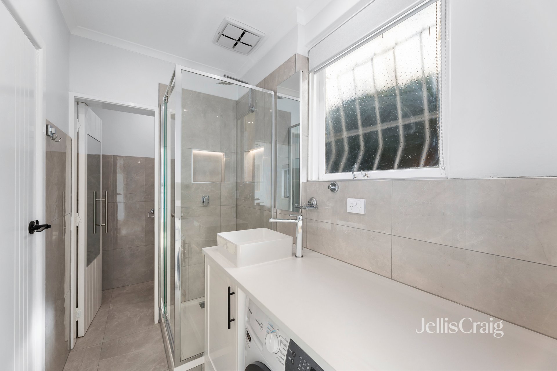 4/28 Mathoura Rd, Toorak image 5