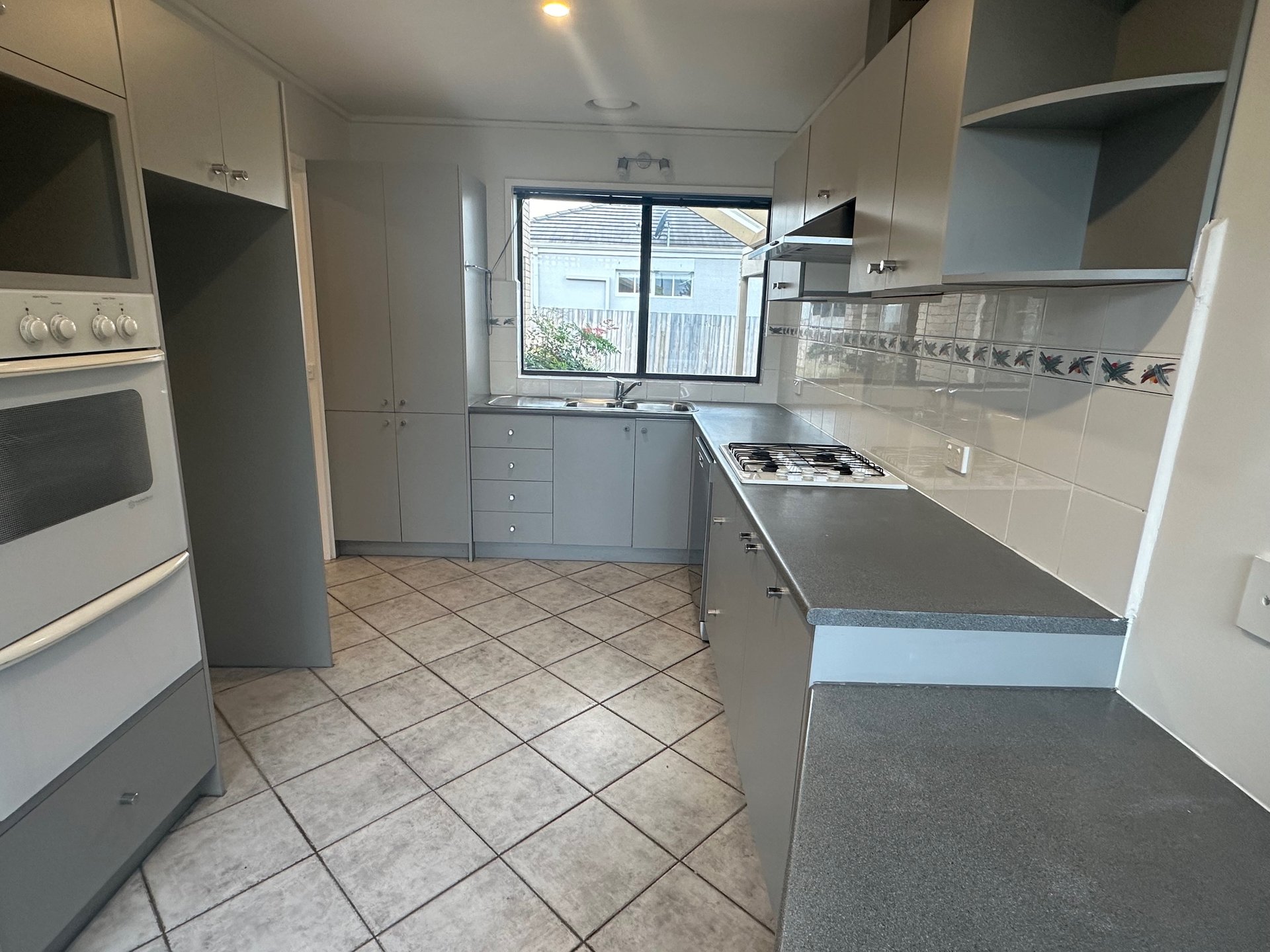 4 / 28 Middleton Street BLACK ROCK