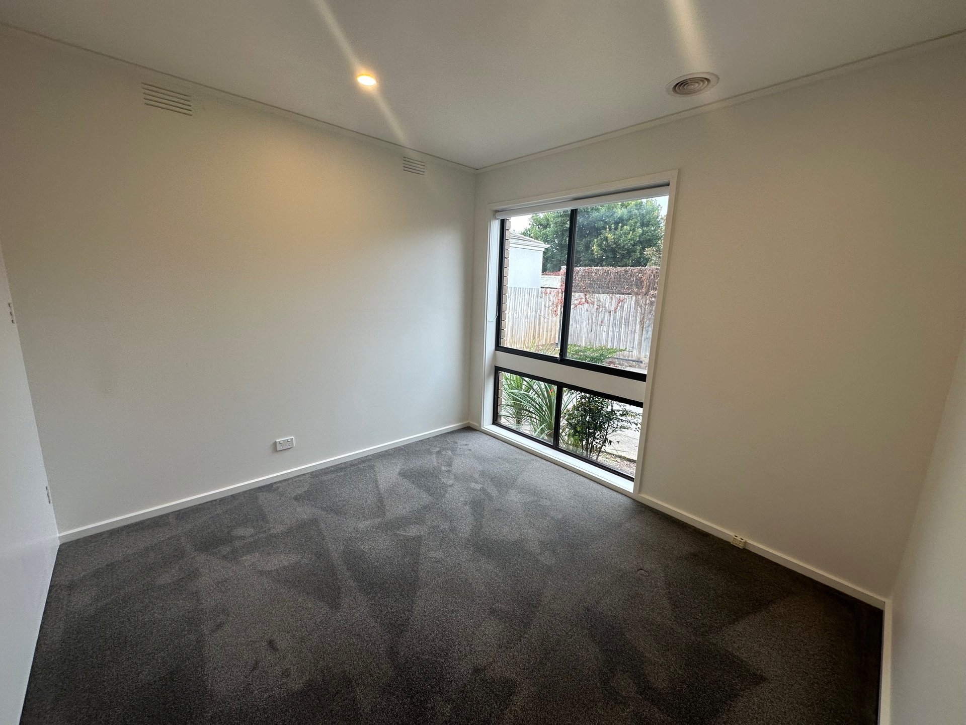 4 / 28 Middleton Street BLACK ROCK