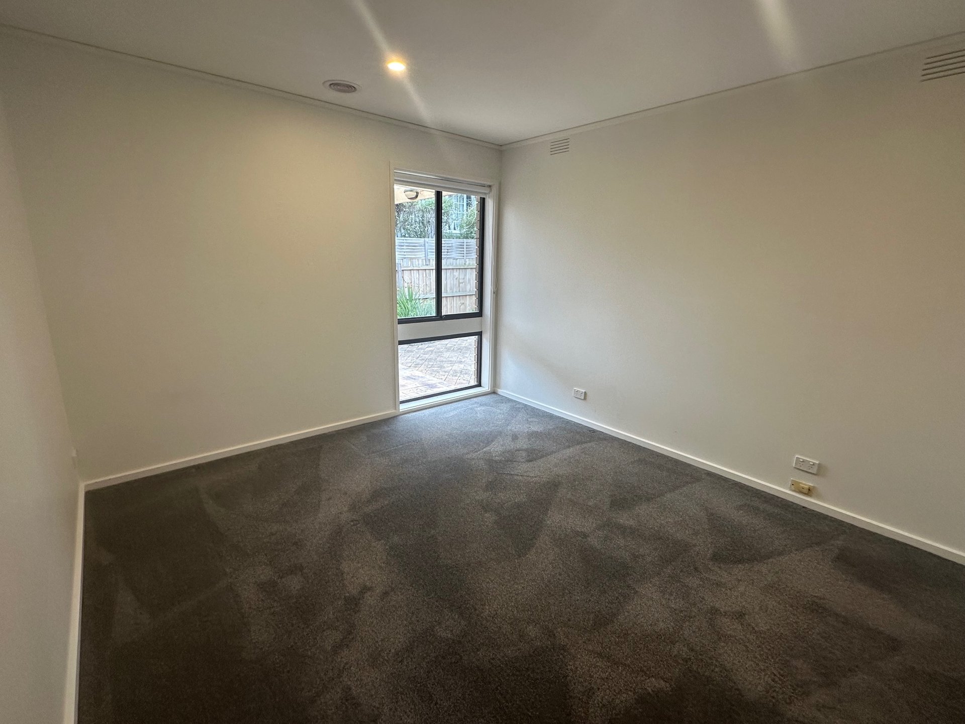 4 / 28 Middleton Street BLACK ROCK