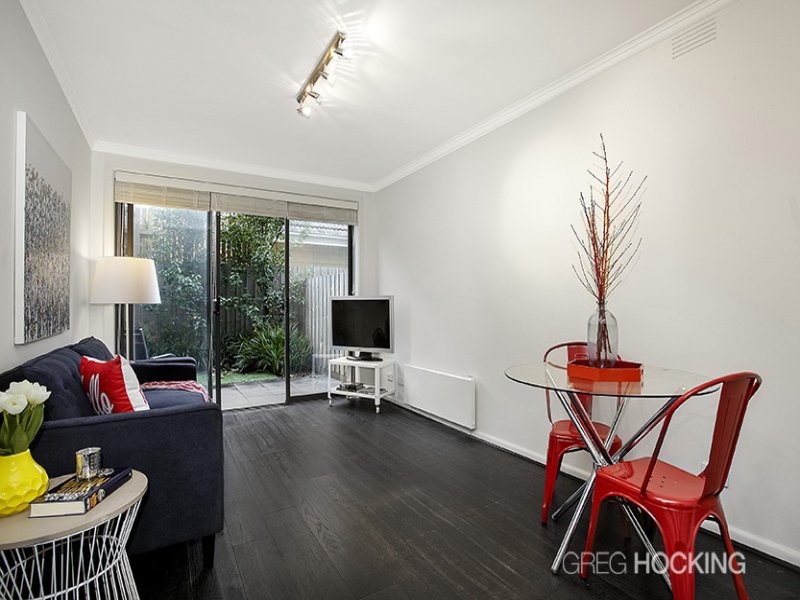 4/28 Patterson Street, Middle Park image 2