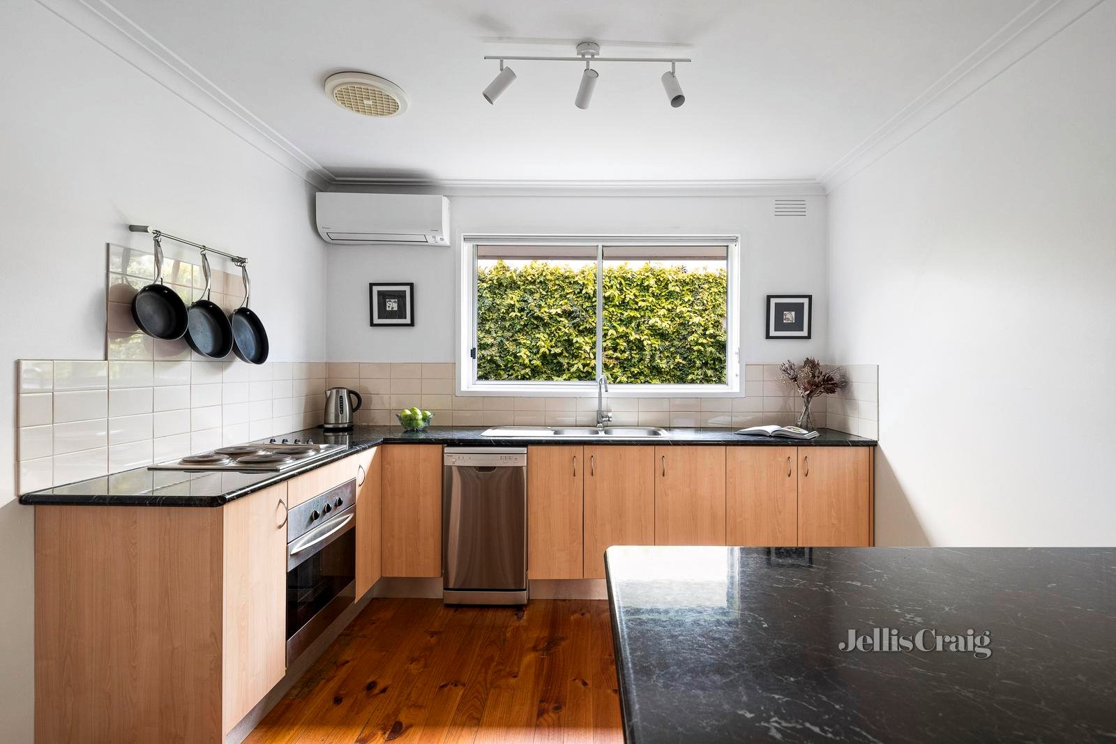 4/28 Smith Street, Brunswick West image 6