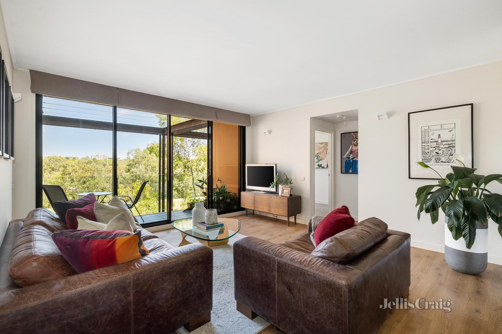 42/8 Wallen Road, Hawthorn image 2