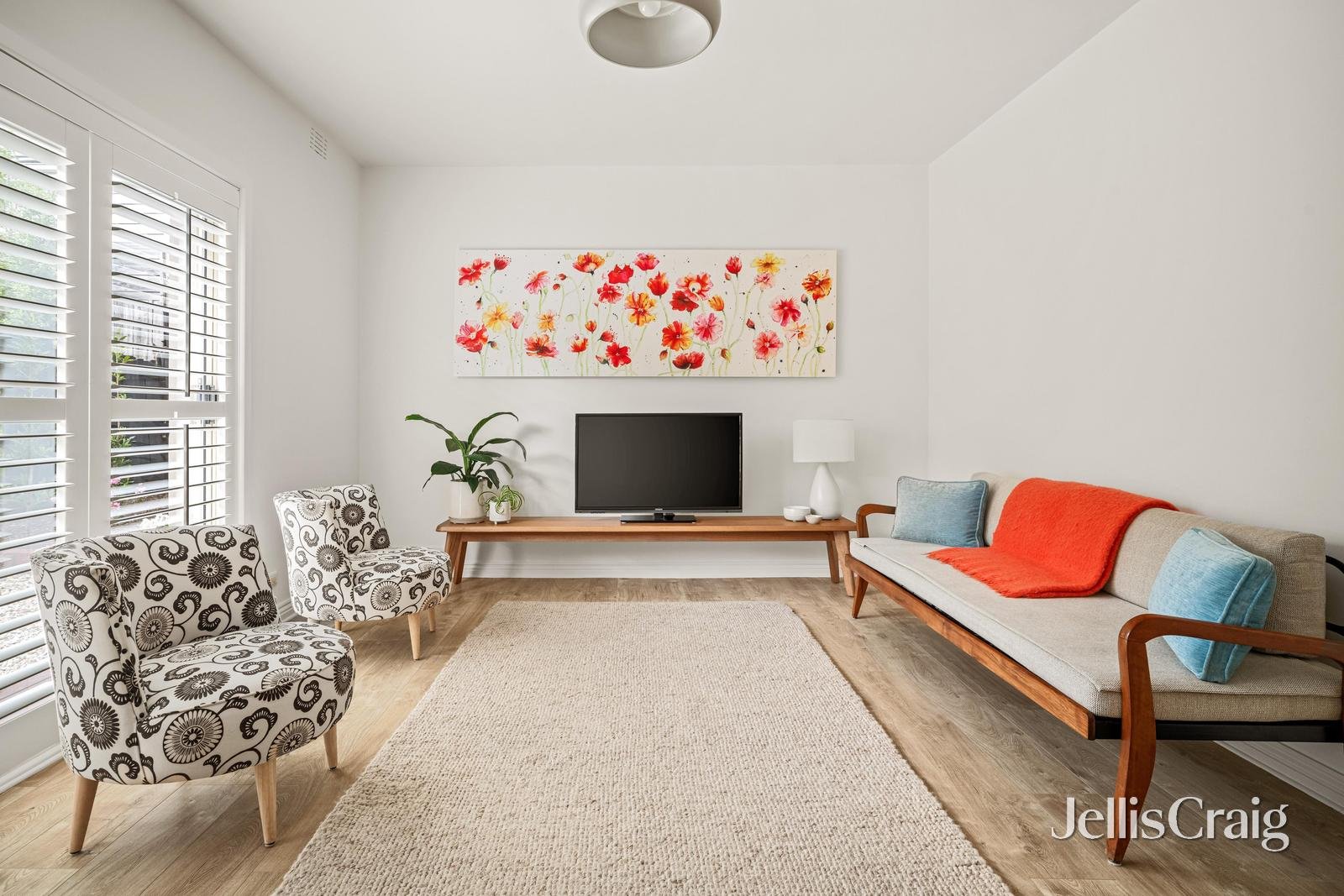 4/28 Warrigal Road, Parkdale image 2