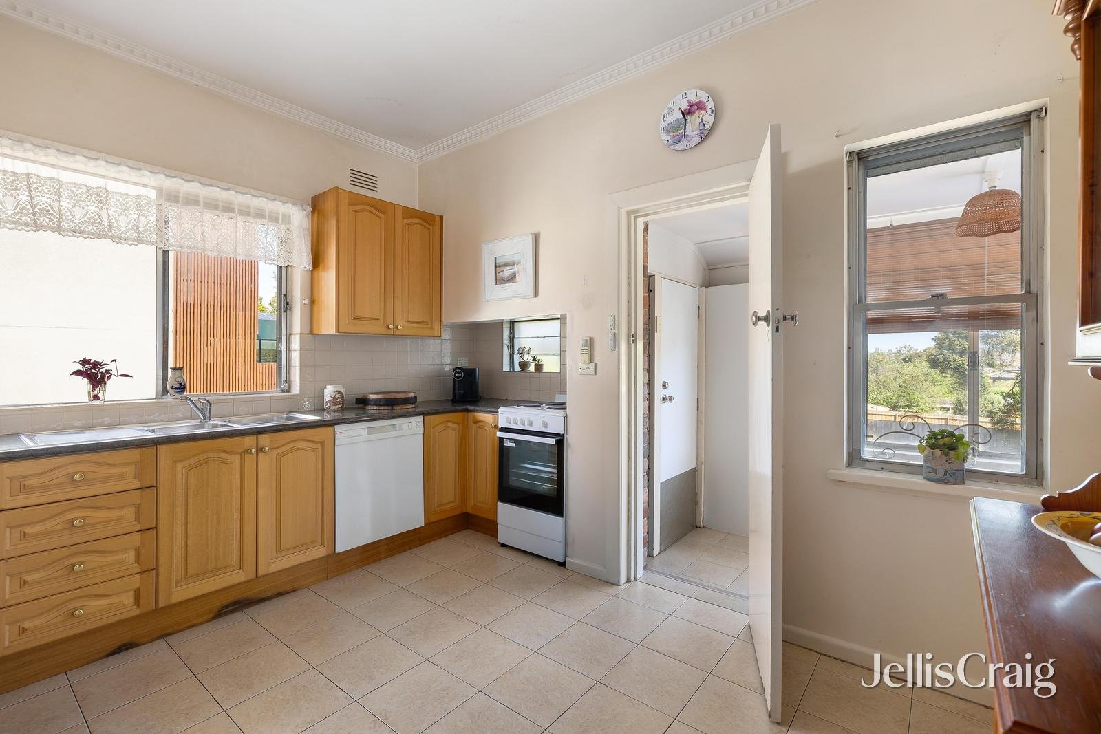 429 Tooronga Road, Hawthorn East image 6