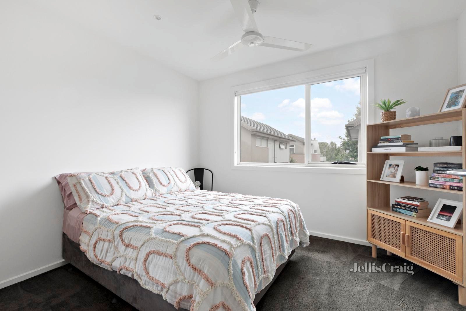 4/297 Cumberland Road, Pascoe Vale image 5