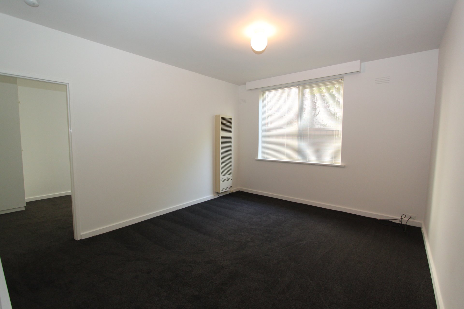 Property Gallery Thumbnail 3