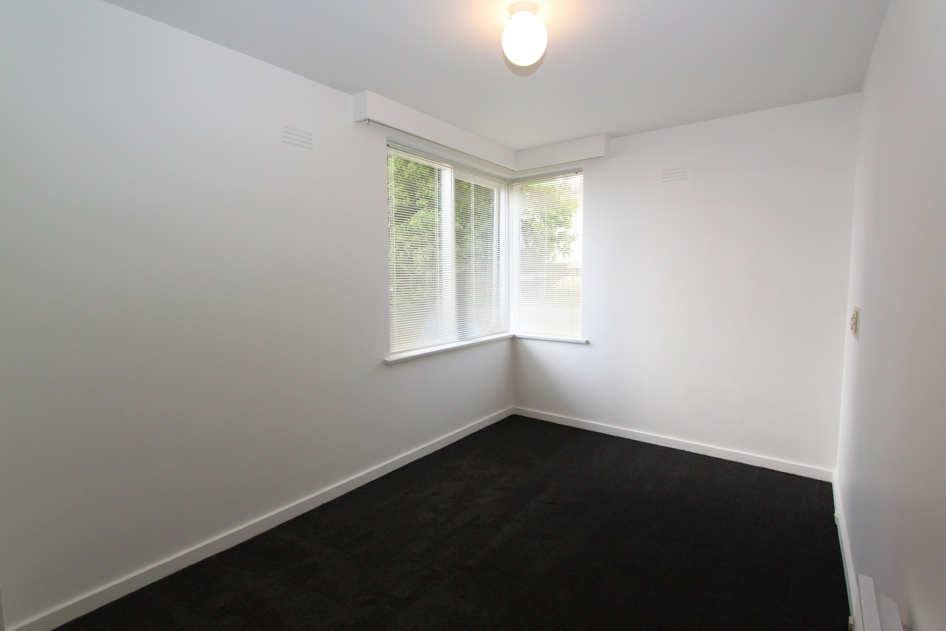 Property Gallery Thumbnail 5
