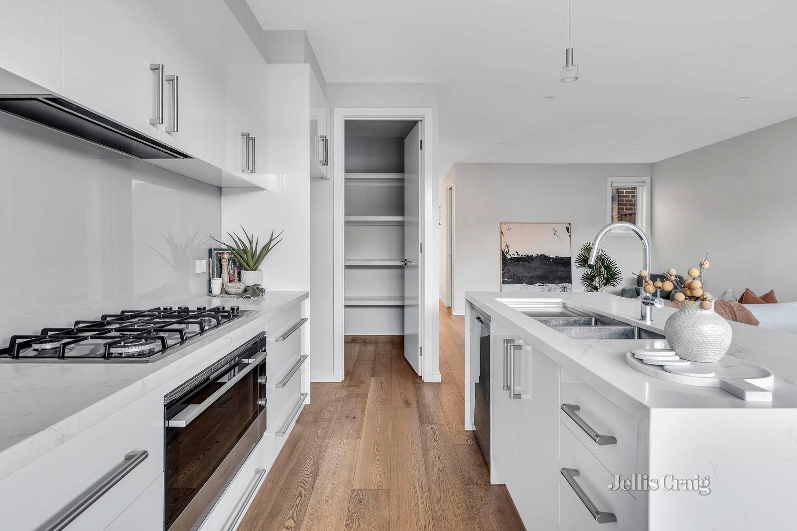 42A Sussex Street, Pascoe Vale South image 4