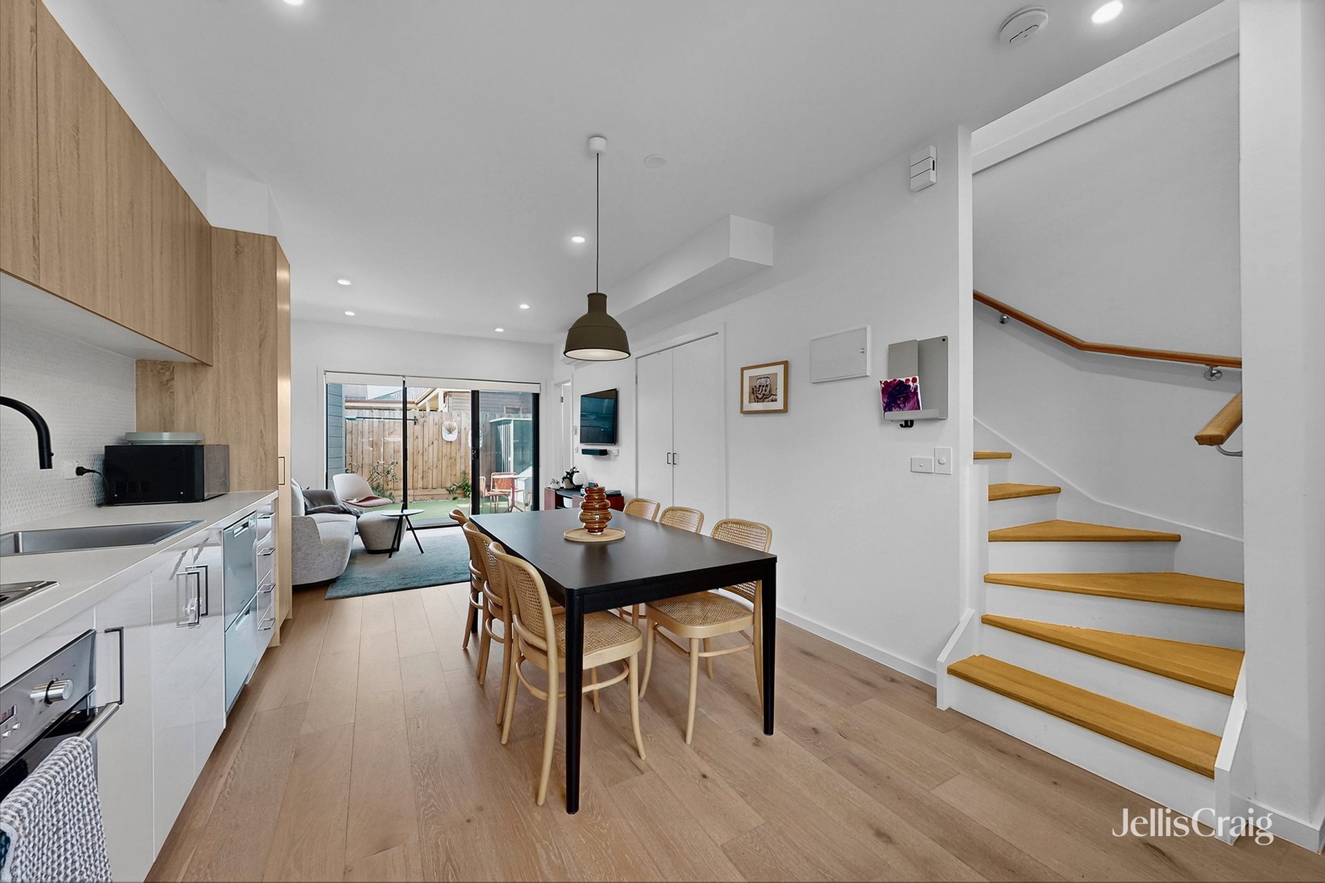 4/2B Beaumont Parade, West Footscray image 4