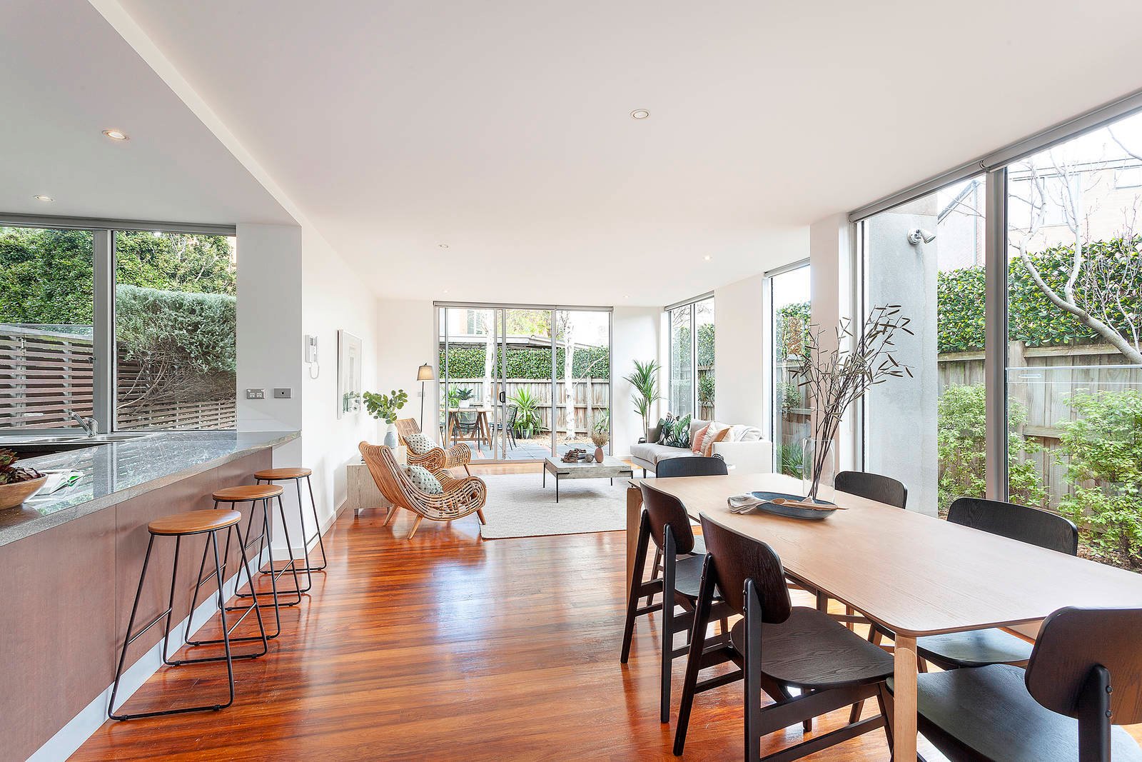 Property Gallery - Main Image