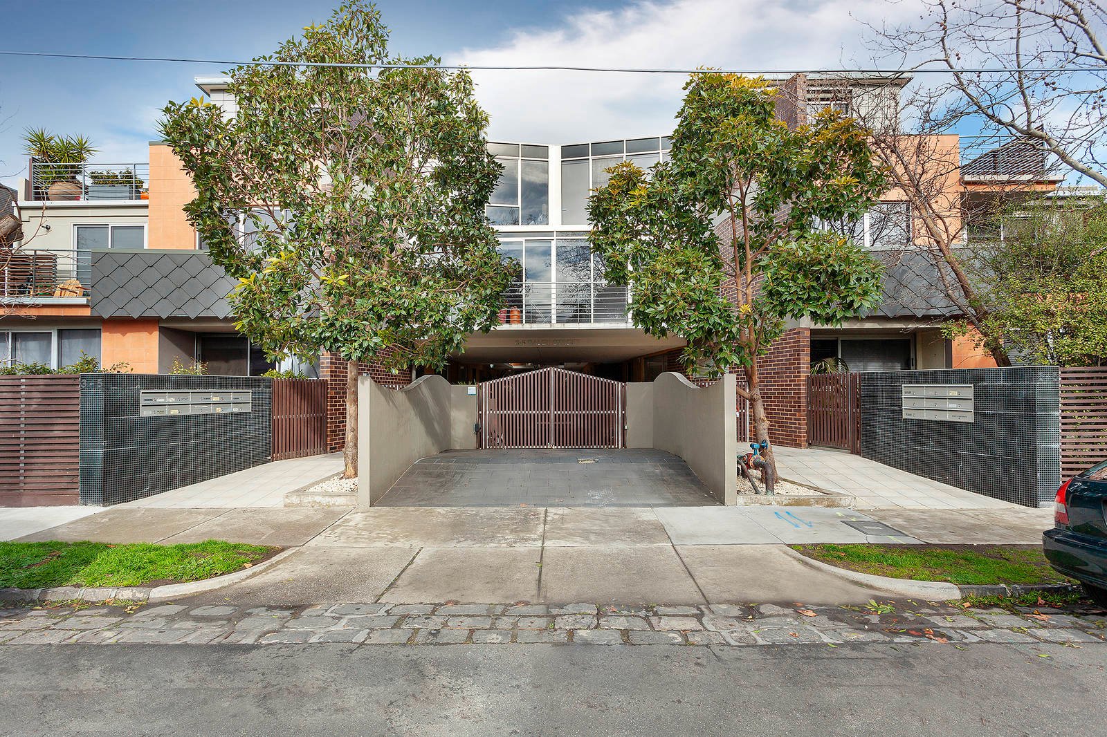 Property Gallery Thumbnail 3