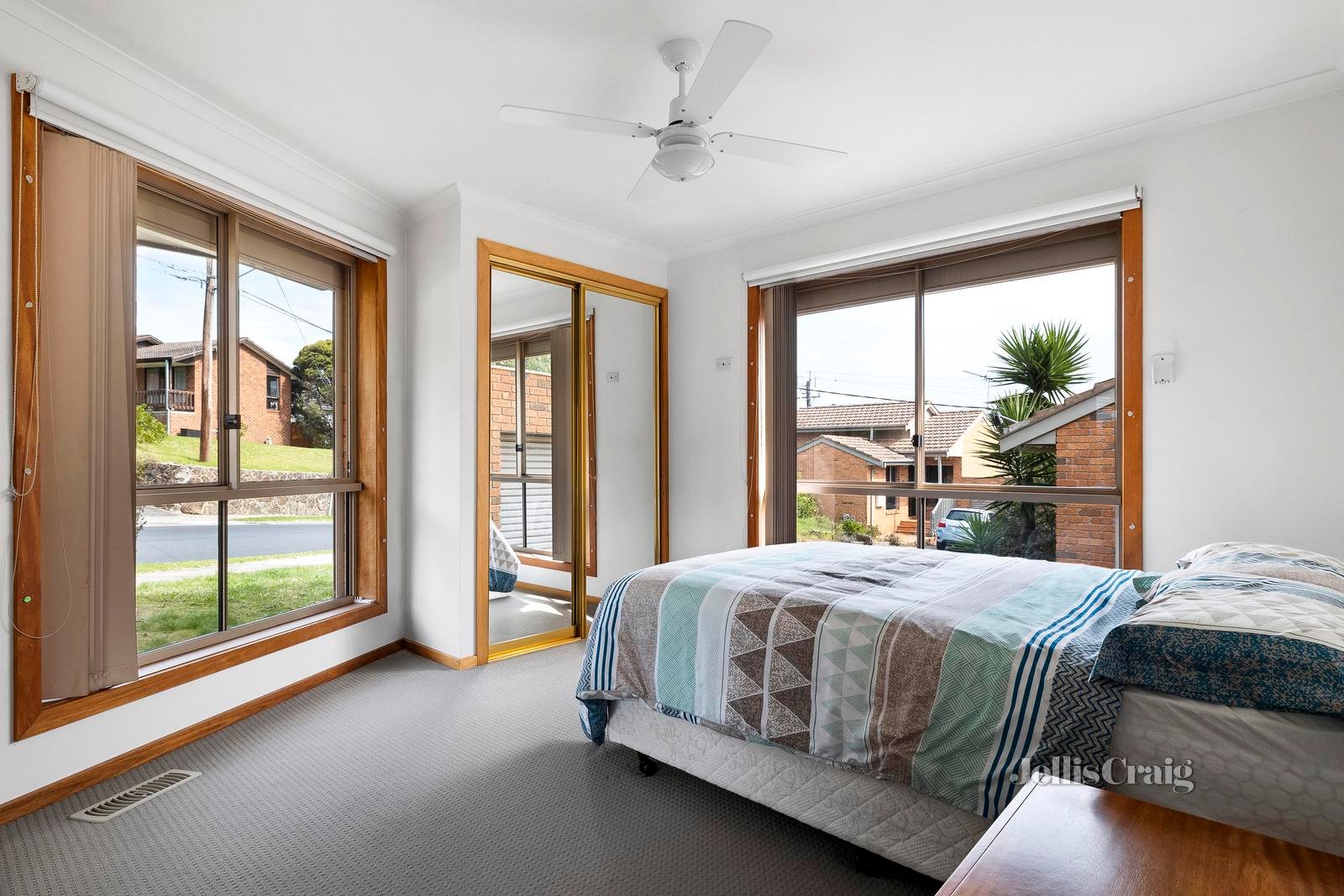 4/3 Airlie Road, Montmorency image 4