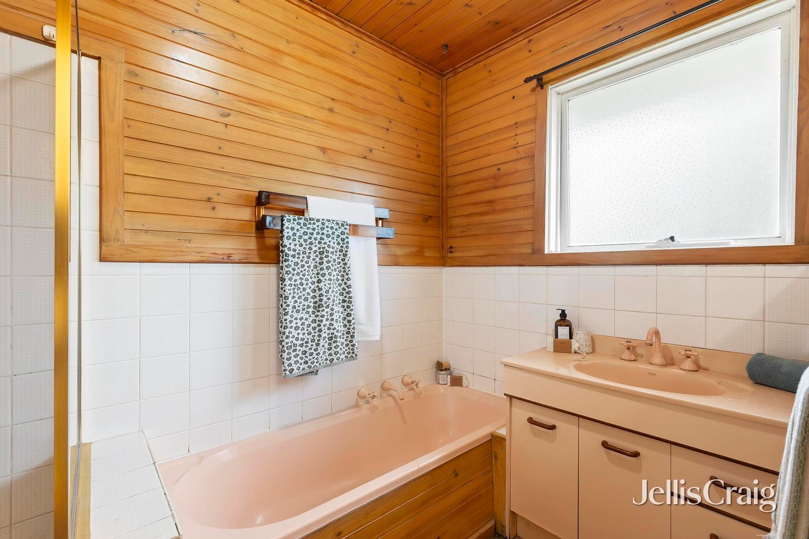 43 Ballantyne Crescent, Kilsyth image 10