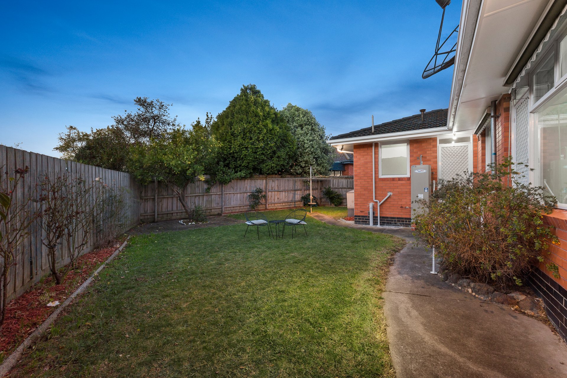 43 Ballantyne Street, Burwood East image 8