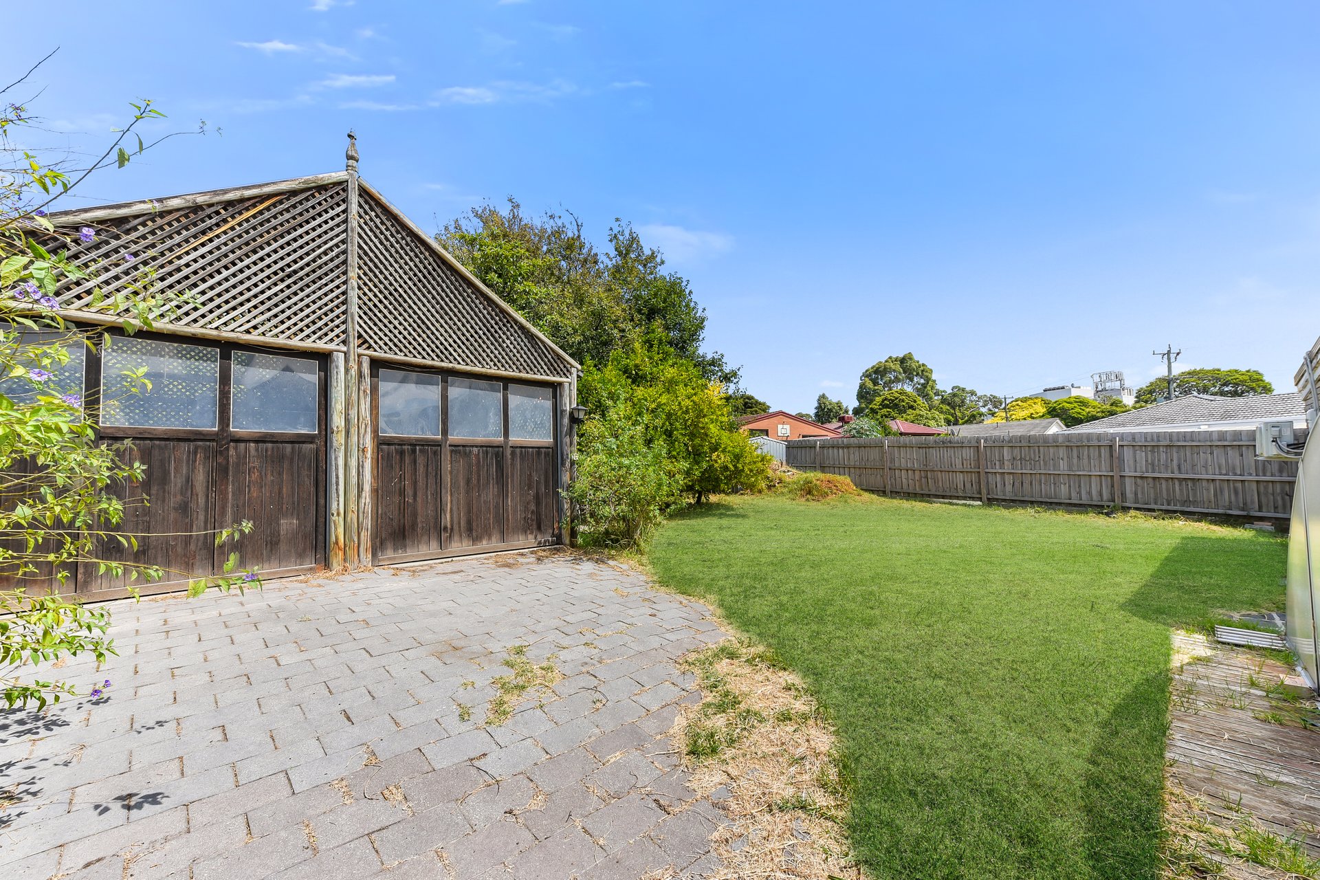 43 Brandon Park Drive, Wheelers Hill image 11