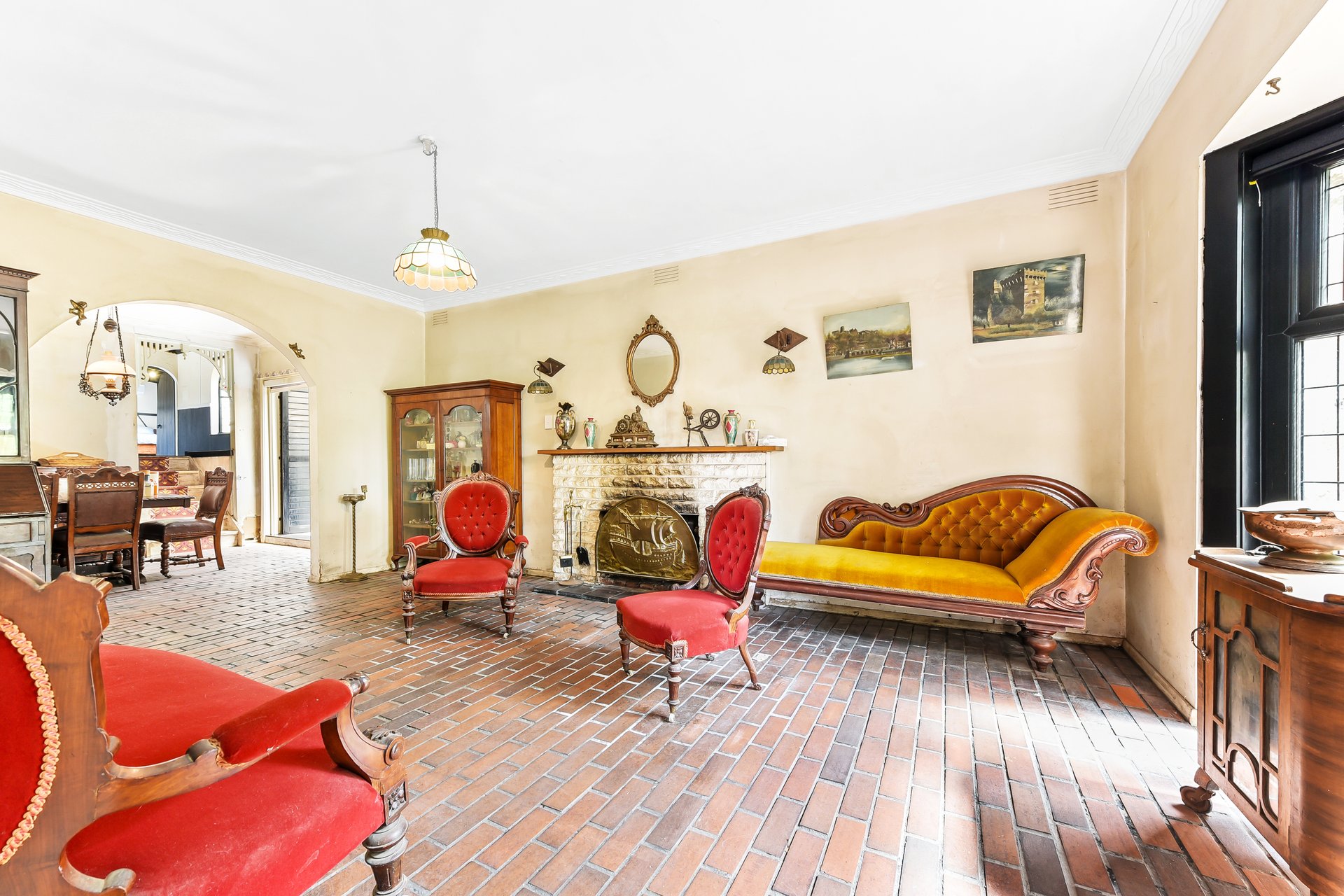 43 Brandon Park Drive, Wheelers Hill image 3