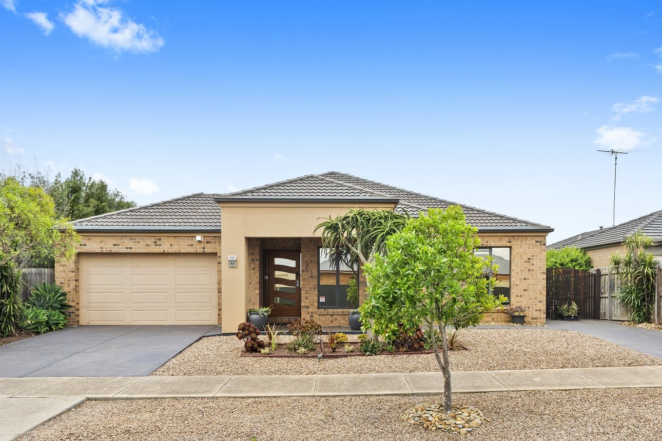 43 Browallia Drive, Corio image 1