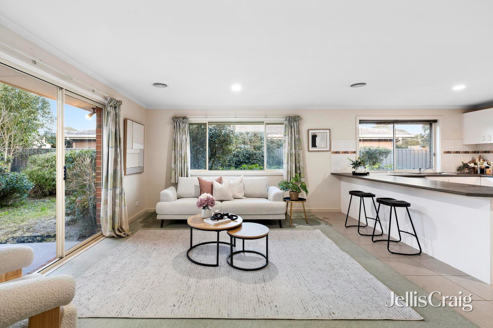 43 Chapel Street, Glen&nbsp;Waverley image 2