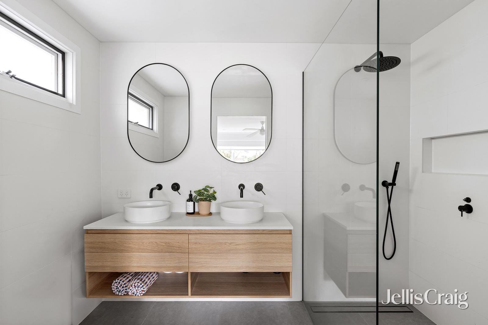 43 Clyde Street, Diamond Creek image 11