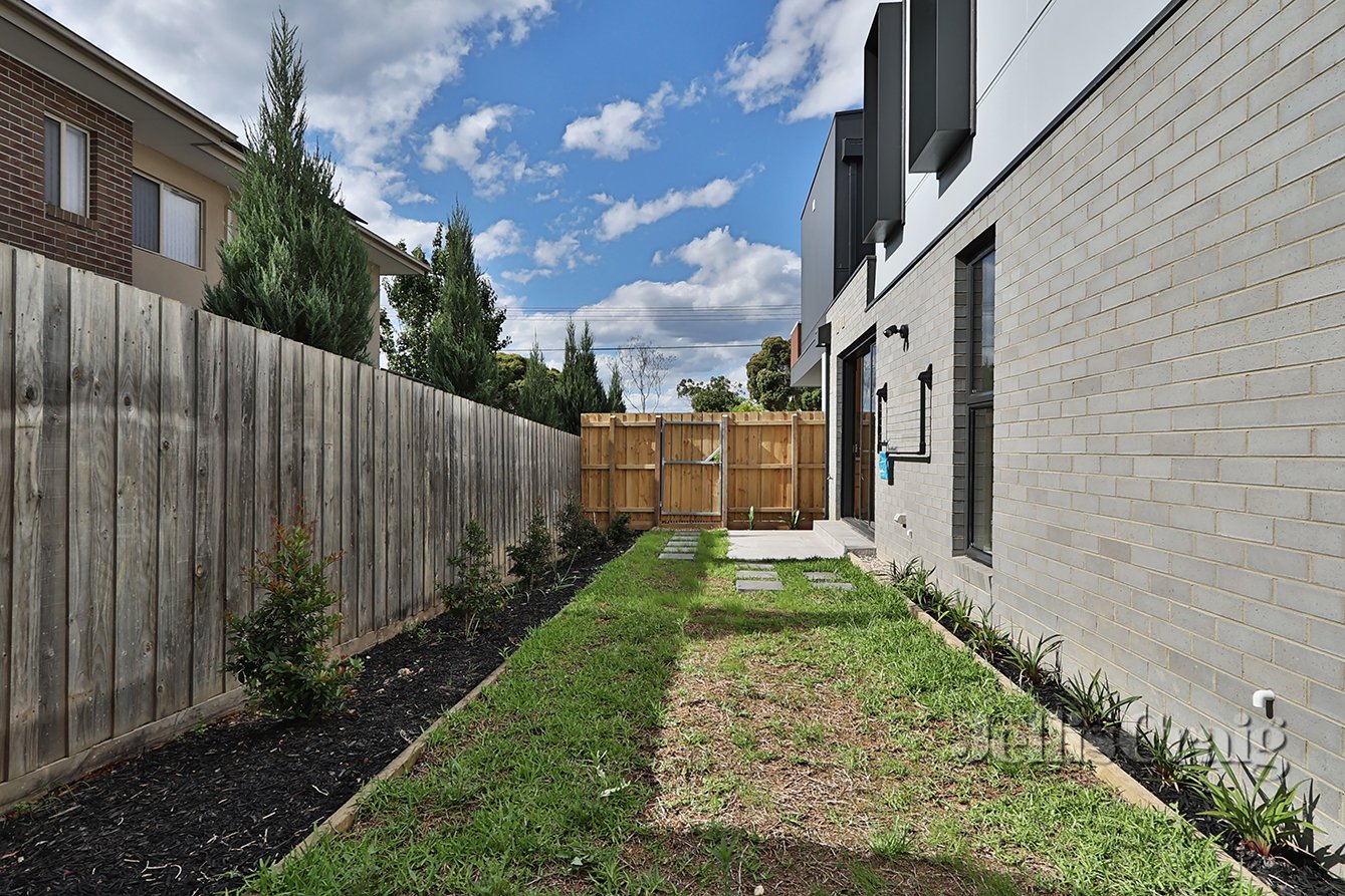 4/3 Dryden Street, Doncaster East image 6