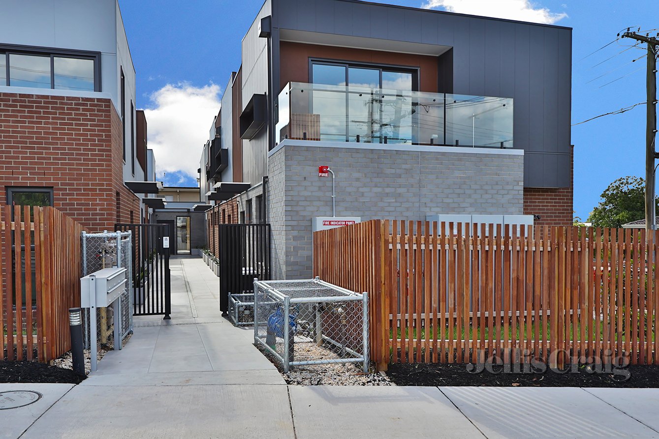 4/3 Dryden Street, Doncaster East image 7