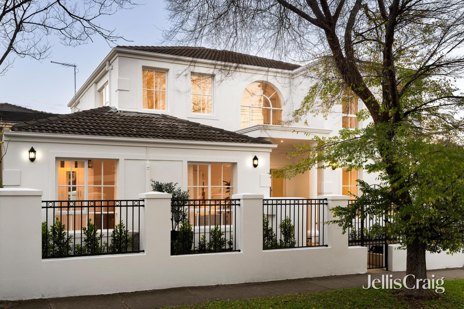43 Elm Grove, Brighton image 2