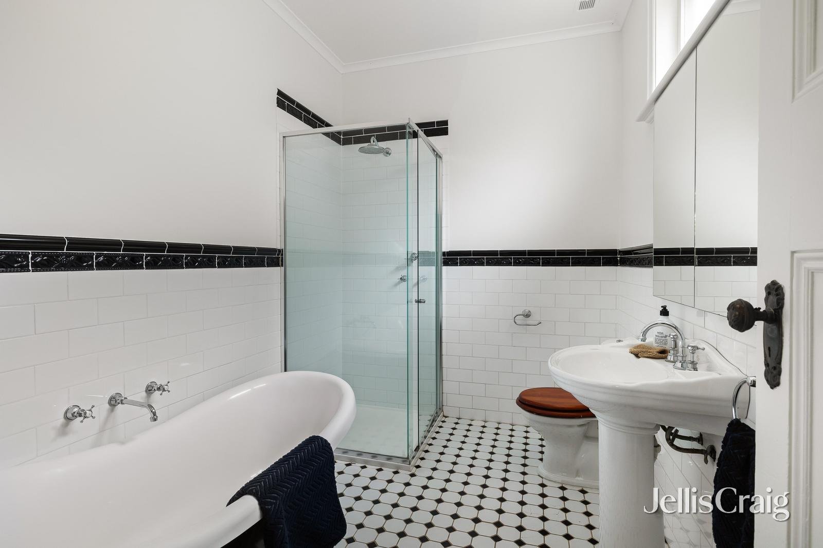 43 Emo Road, Malvern East image 11