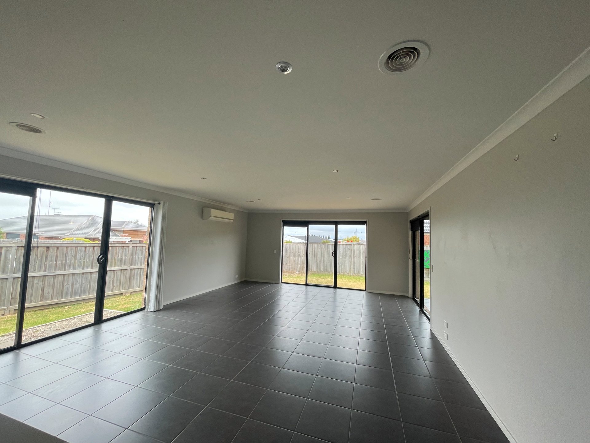 43 Estuary Boulevard, Leopold image 5