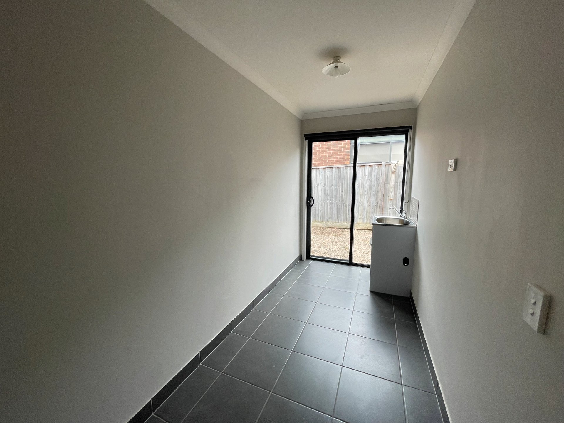 43 Estuary Boulevard, Leopold image 9