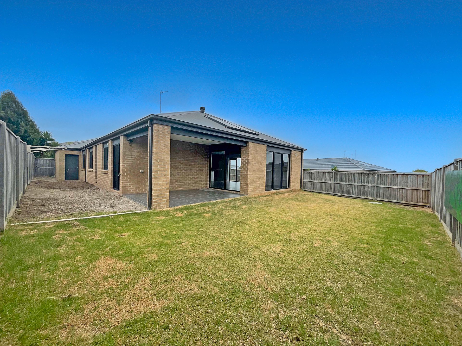43 Estuary Boulevard, Leopold image 10