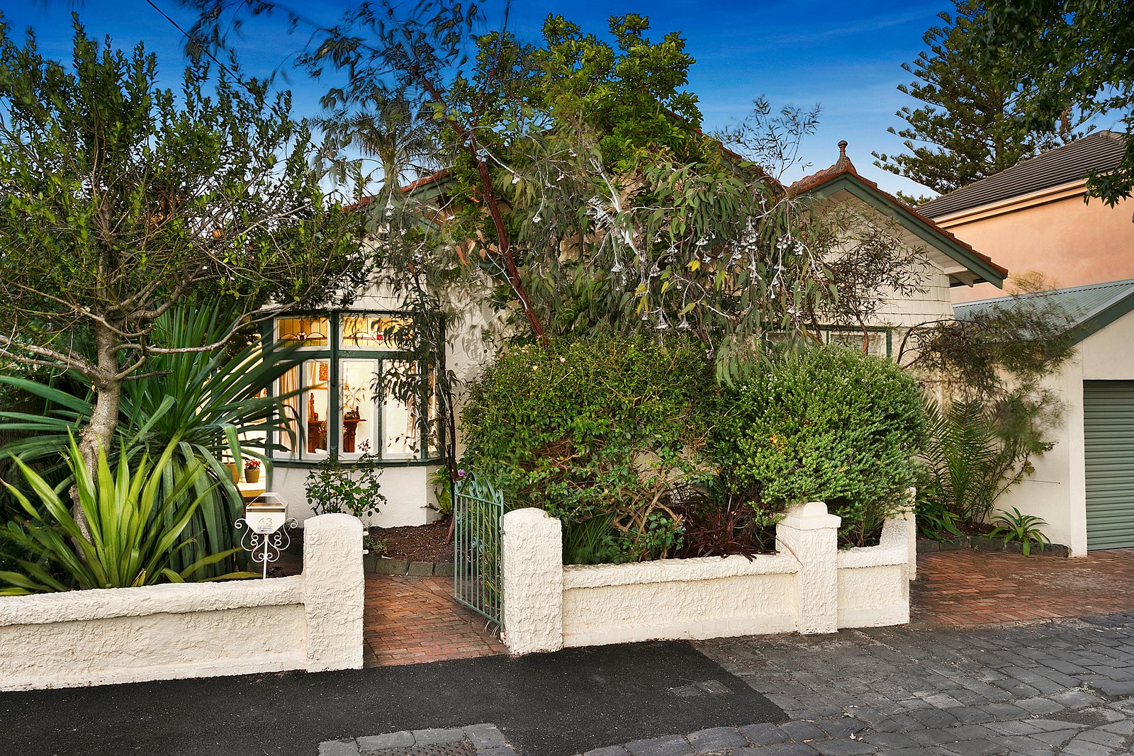 43 Fernhurst Grove, Kew, VIC, 3101 RT Edgar