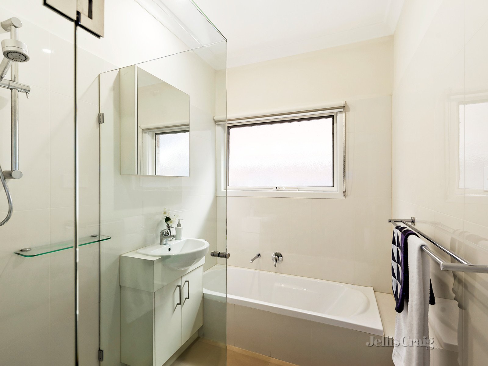 43 Fiddes Street, Moorabbin image 6
