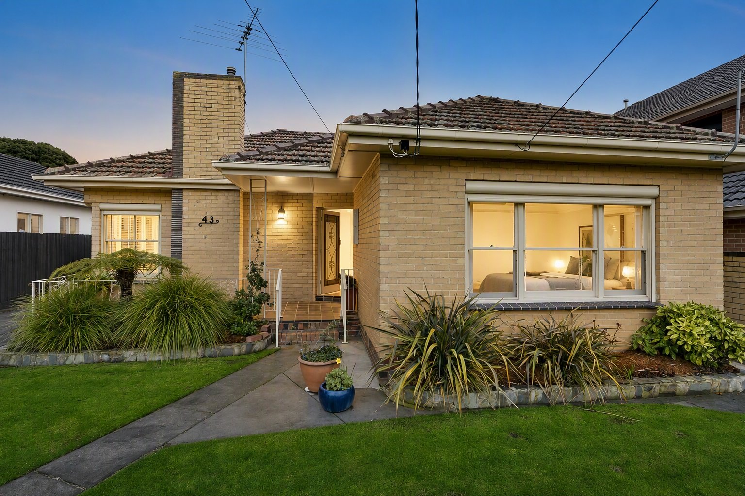 43 Fiddes Street, Moorabbin image 1