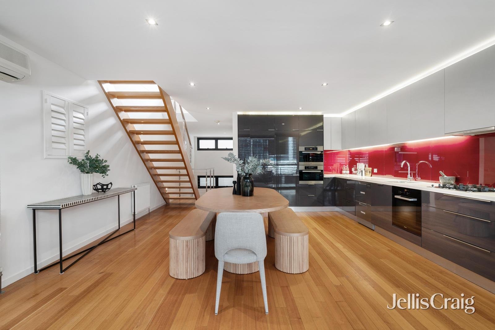 43 Garden Lane, South Yarra image 3