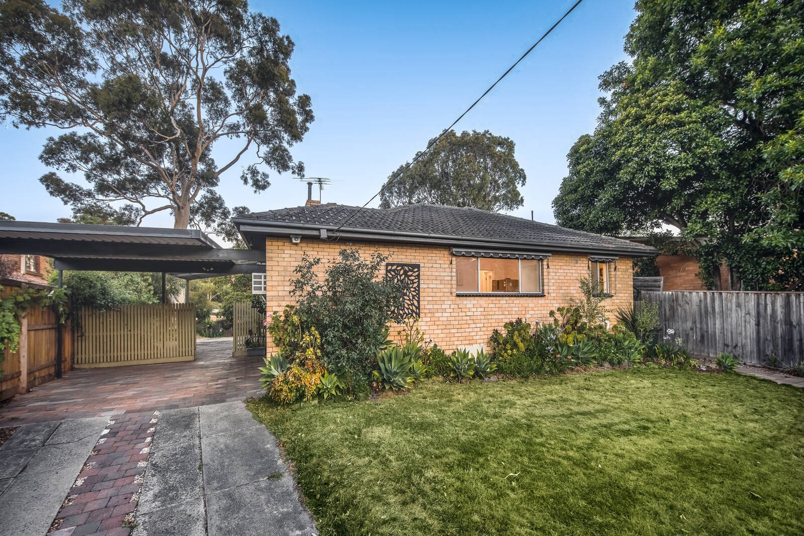 Property Gallery - Main Image
