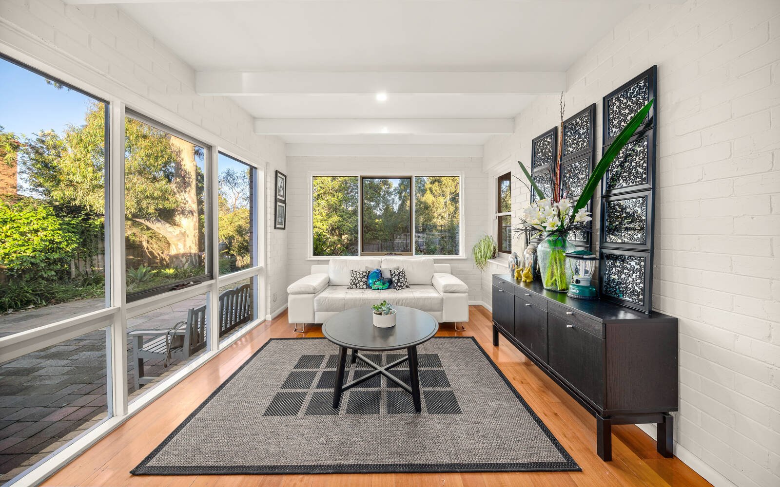 Property Gallery Thumbnail 9