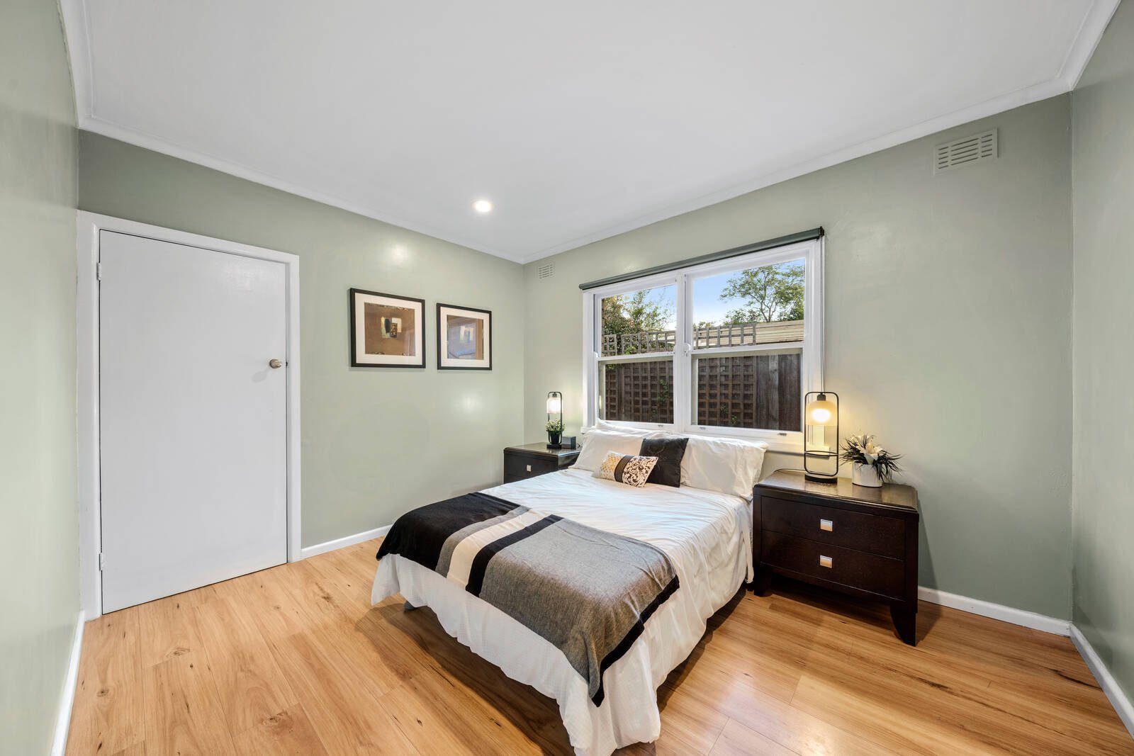 Property Gallery Thumbnail 13
