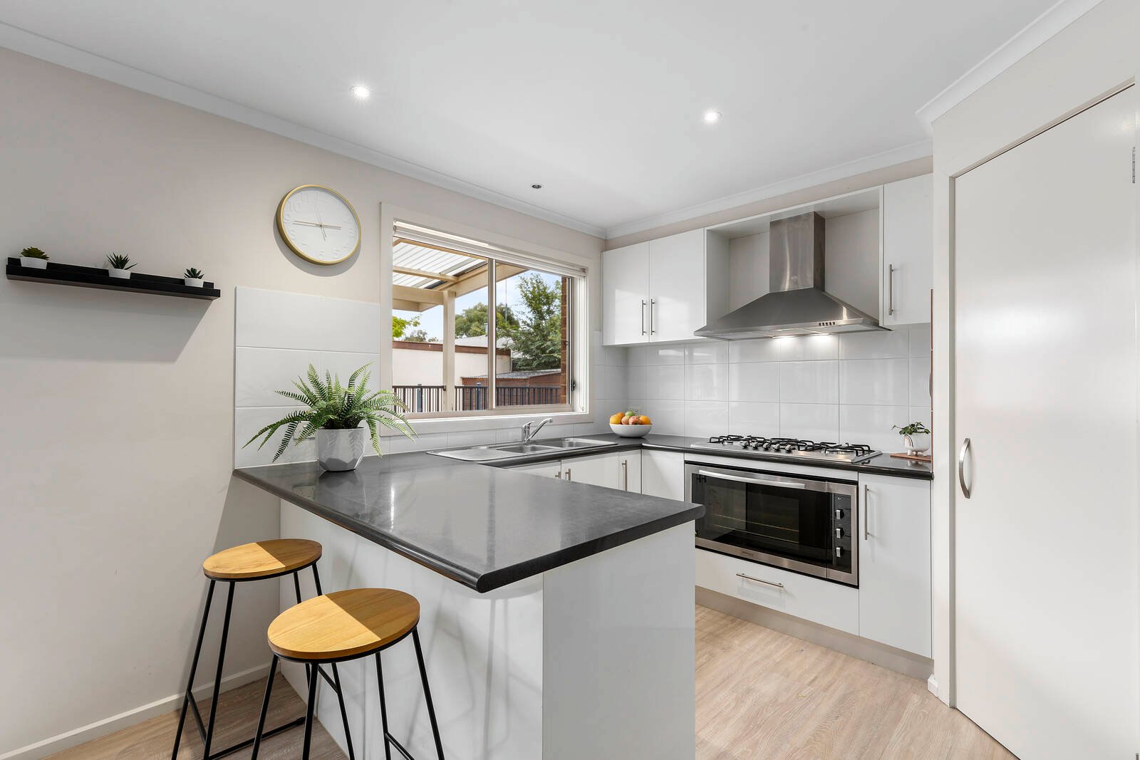 Property Gallery Thumbnail 2