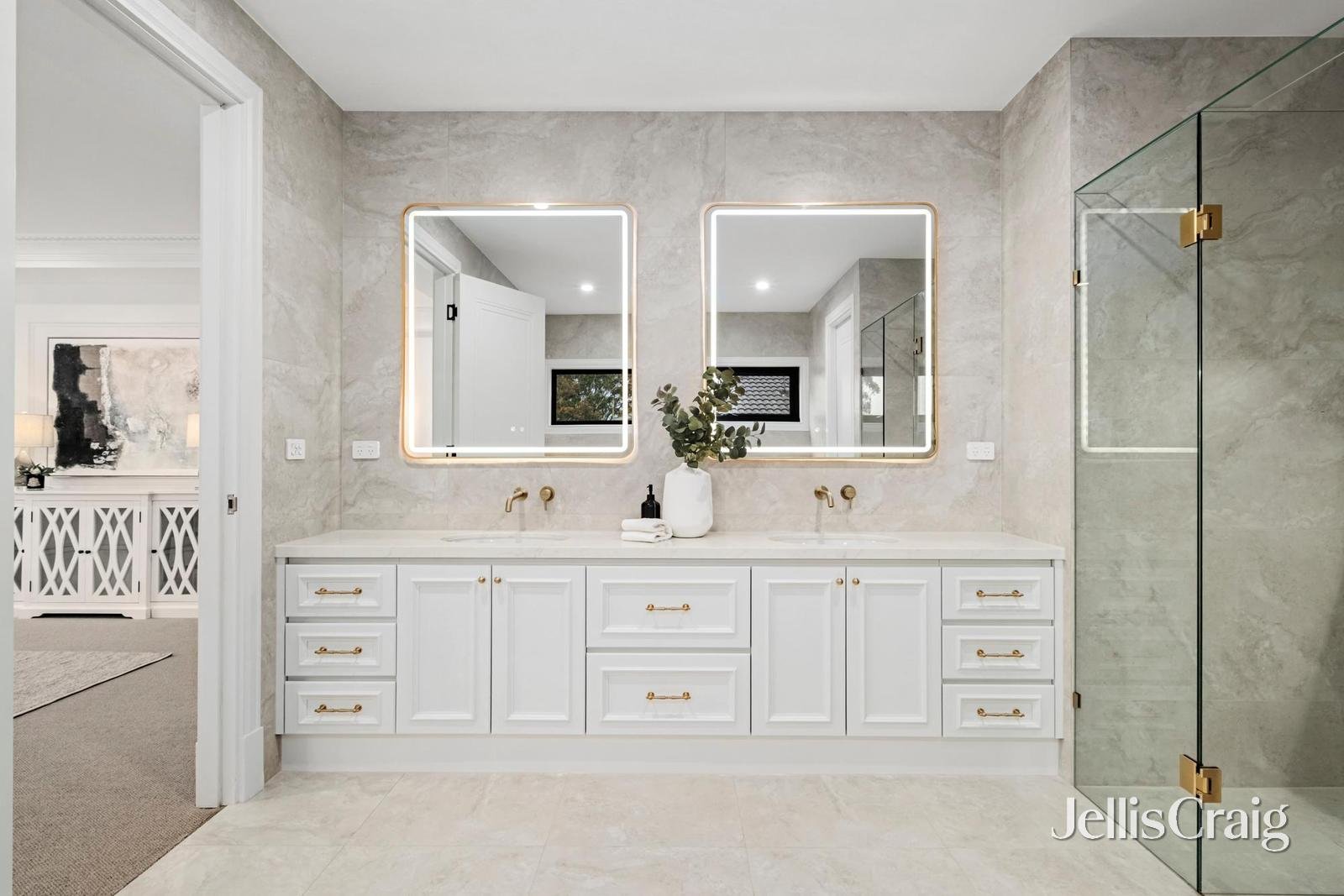 43 Greenways Road, Glen Waverley image 16