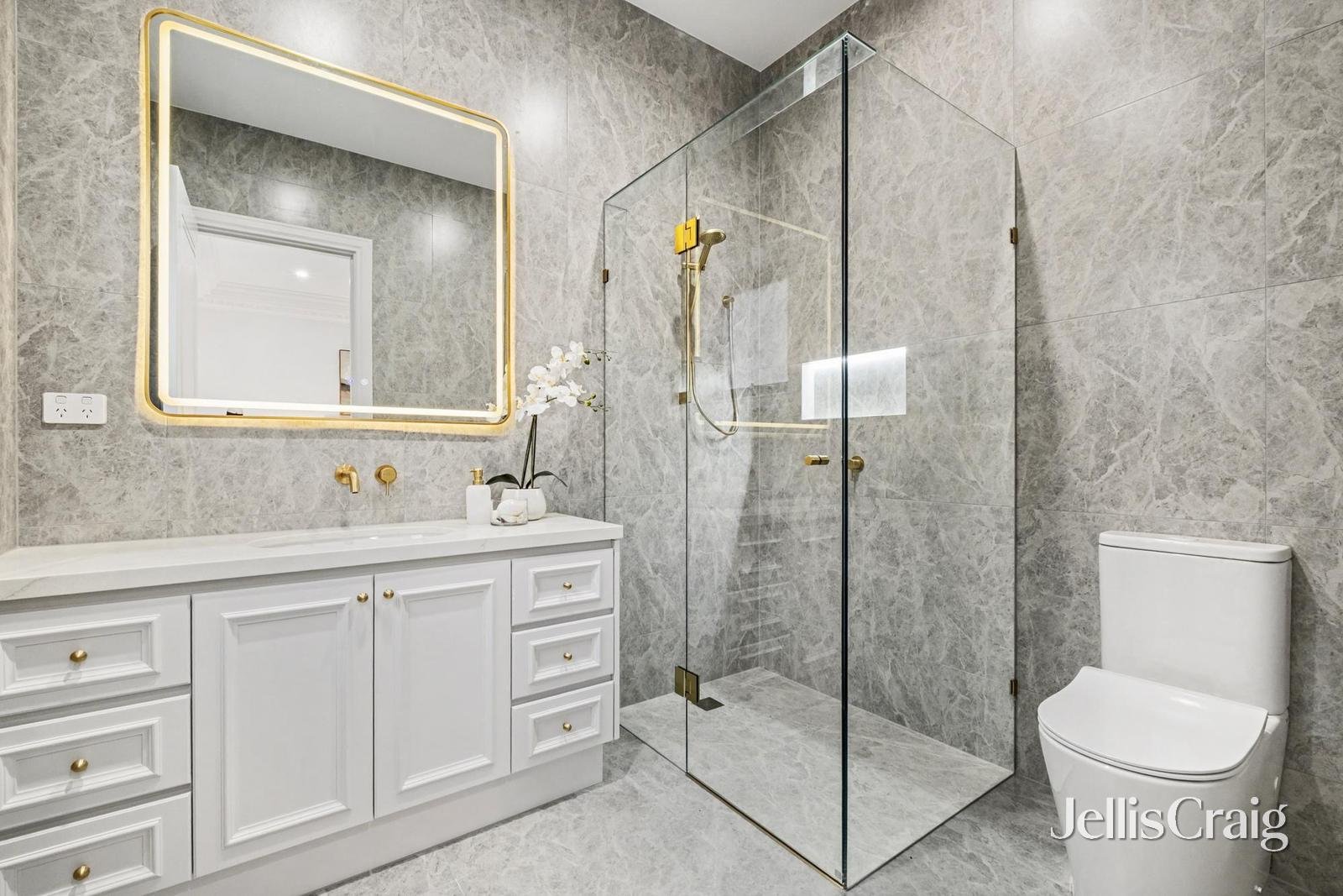 43 Greenways Road, Glen Waverley image 19